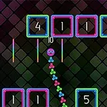 カラフルな数字が表示されたブロックと虹色のボール、矢印が描かれたグラフィック。