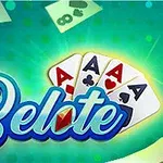 緑色の背景に、トランプのエースのカードと「Belote」という文字。